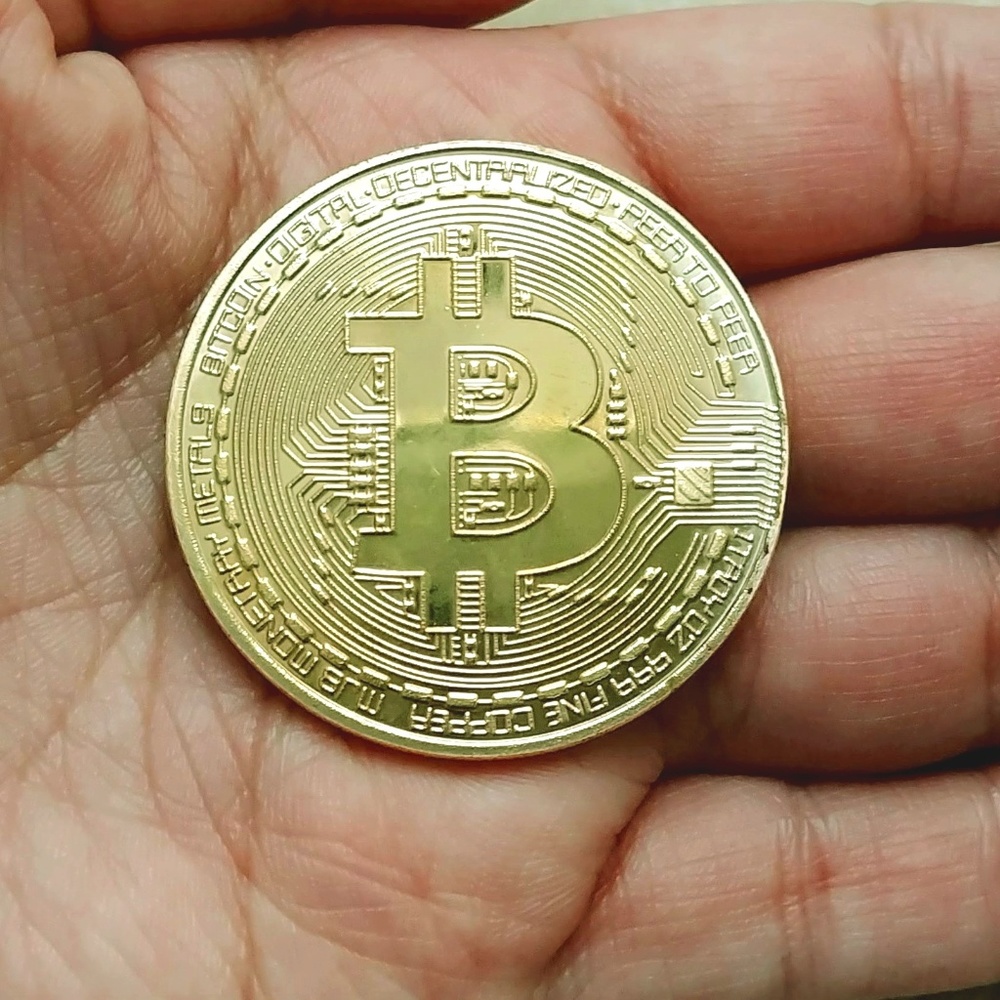 Bitcoin Gold Plated Commemorative Collector's Coin